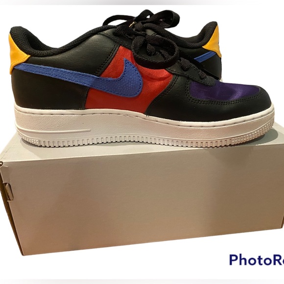 Nike Air Force 1 - Picture 4 of 14